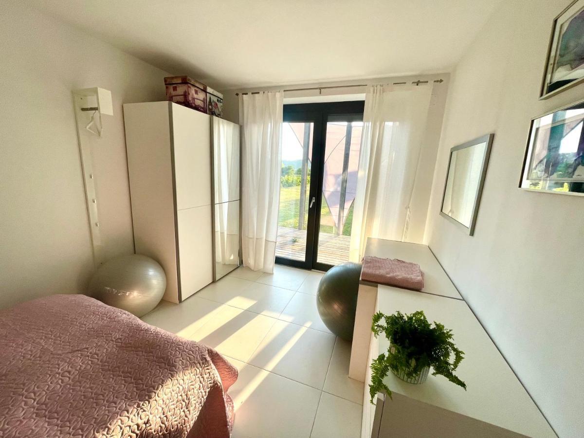 Apartament Mega Prvacina Zewnętrze zdjęcie
